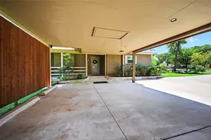 100 Kiowa Dr S, Lake Kiowa, TX 76240 - Photo 9