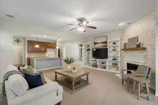 205 Vagon Castle Ln, Lewisville, TX 75056 - Photo 7