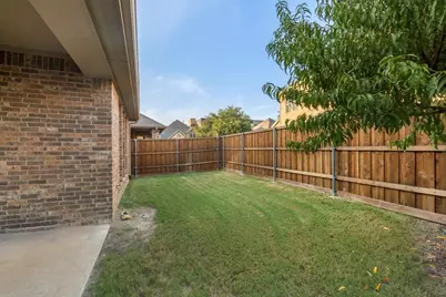205 Vagon Castle Lane, Lewisville, TX 75056 - Photo 39