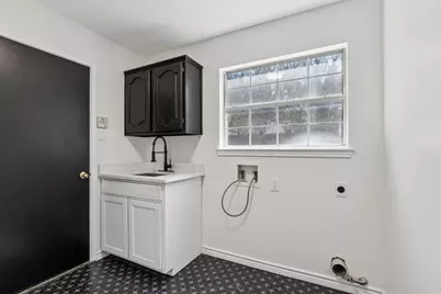 915 Inverness Circle, Highland Village, TX 75077 - Photo 15