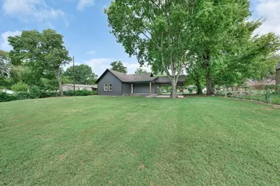 104 Mockingbird Street, Ector, TX 75439 - Photo 39