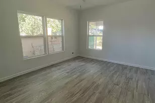 4345 Jamaica St, Dallas, TX 75210 - Photo 13