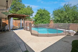 2705 Prairie Creek Ct, Plano, TX 75075 - Photo 23