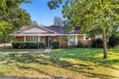 2405 Meadow Lane, Grand Prairie, TX 75050 - Photo 1