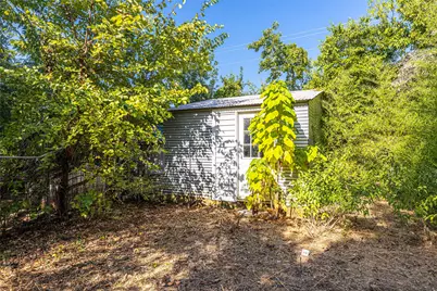 2405 Meadow Lane, Grand Prairie, TX 75050 - Photo 35