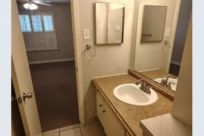 13849 Leinsper Green Street, Dallas, TX 75240 - Photo 11