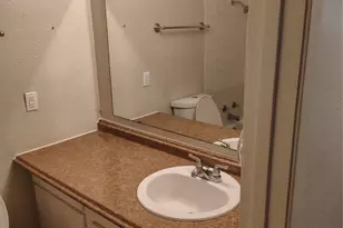 13849 Leinsper Green St, Dallas, TX 75240 - Photo 17