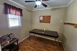 705 Fair Ave, Gainesville, TX 76240 - Photo 7