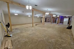 705 Fair Ave, Gainesville, TX 76240 - Photo 9