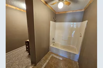 705 Fair Avenue, Gainesville, TX 76240 - Photo 15