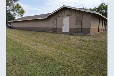 705 Fair Avenue, Gainesville, TX 76240 - Photo 31