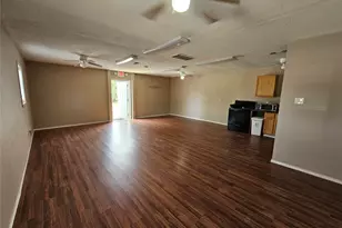 705 Fair Ave, Gainesville, TX 76240 - Photo 17