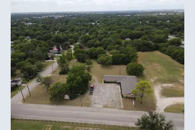 705 Fair Avenue, Gainesville, TX 76240 - Photo 33