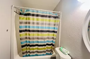 1108 N Elm St, Denton, TX 76201 - Photo 15