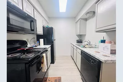 1108 N Elm Street #6, Denton, TX 76201 - Photo 5