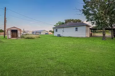306 N Front Street, Savoy, TX 75479 - Photo 27