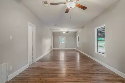 306 N Front Street, Savoy, TX 75479 - Photo 5