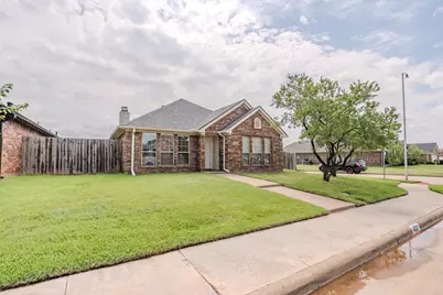 6027 Oakmont, Wichita Falls, TX 76310 - Photo 3