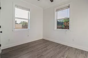 302 N Front St, Savoy, TX 75479 - Photo 21