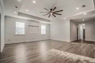 302 N Front St, Savoy, TX 75479 - Photo 5