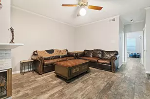 404 Pebble Way, Arlington, TX 76006 - Photo 5