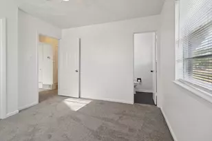 4402 Pineridge Dr, Garland, TX 75042 - Photo 25