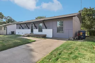 4402 Pineridge Dr, Garland, TX 75042 - Photo 15