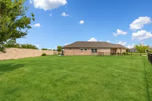 101 Long Pines Dr, McKinney, TX 75071 - Photo 3