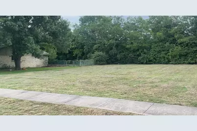 1118 N Lancaster Hutchins Road, Lancaster, TX 75146 - Photo 5