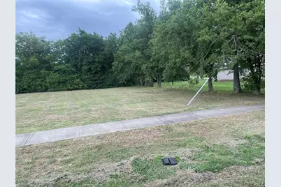 1118 N Lancaster Hutchins Road, Lancaster, TX 75146 - Photo 3