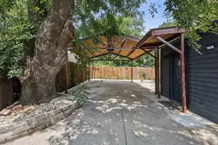 2521 Anzio Dr, Dallas, TX 75224 - Photo 19