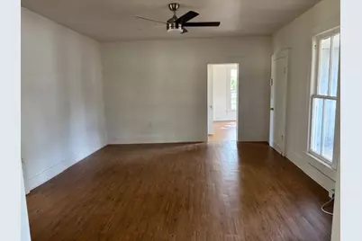 811 W 8th Street, Cisco, TX 76437 - Photo 11