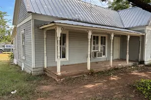 811 W 8th St, Cisco, TX 76437 - Photo 3