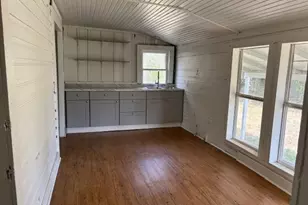 811 W 8th St, Cisco, TX 76437 - Photo 13