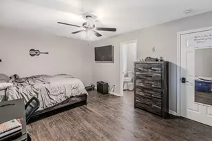 2011 S 7th St, Waco, TX 76706 - Photo 11