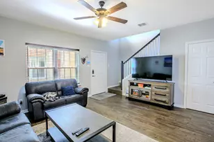 2011 S 7th St, Waco, TX 76706 - Photo 7