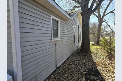 3603 Moberly Street, Fort Worth, TX 76119 - Photo 11