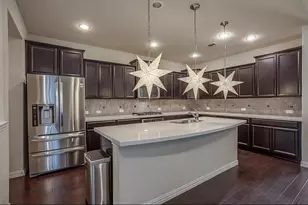2345 Olivia Ln, Little Elm, TX 75068 - Photo 9