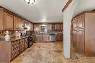 3433 W Tours Rd, West, TX 76691 - Photo 11