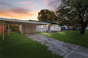 537 June Dr, White Settlement, TX 76108 - Photo 3