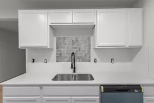 537 June Dr, White Settlement, TX 76108 - Photo 11