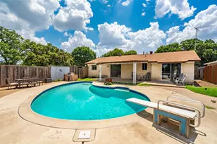 629 Bur Oak Dr, Irving, TX 75060 - Photo 5