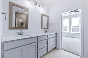 913 Beall St, Denton, TX 76207 - Photo 35