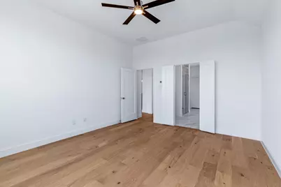 913 Beall Street, Denton, TX 76207 - Photo 27