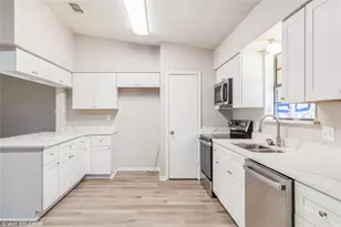 1213 Lakeside Dr, Grand Saline, TX 75140 - Photo 3