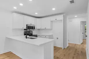 910 Willow Dr, Wills Point, TX 75169 - Photo 9