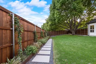 10510 Swallow Ln, Dallas, TX 75218 - Photo 29