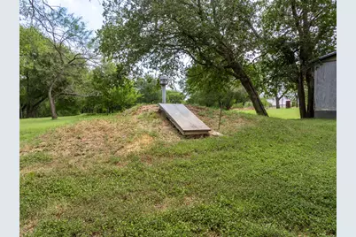 235 Country Drive, Waco, TX 76705 - Photo 19