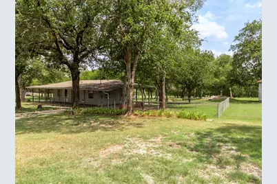 235 Country Drive, Waco, TX 76705 - Photo 15