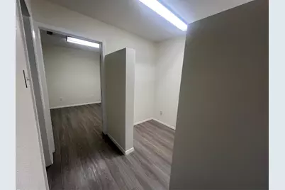 900 N Houston Street, Granbury, TX 76048 - Photo 9